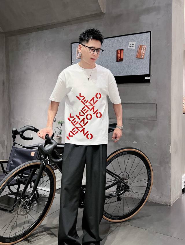Kenzo 2025年春夏新品上新 三标齐全 纯棉圆领短袖T恤 好货不用过多介绍 看细节 专柜码数 M-Xxxl 175 140建议L