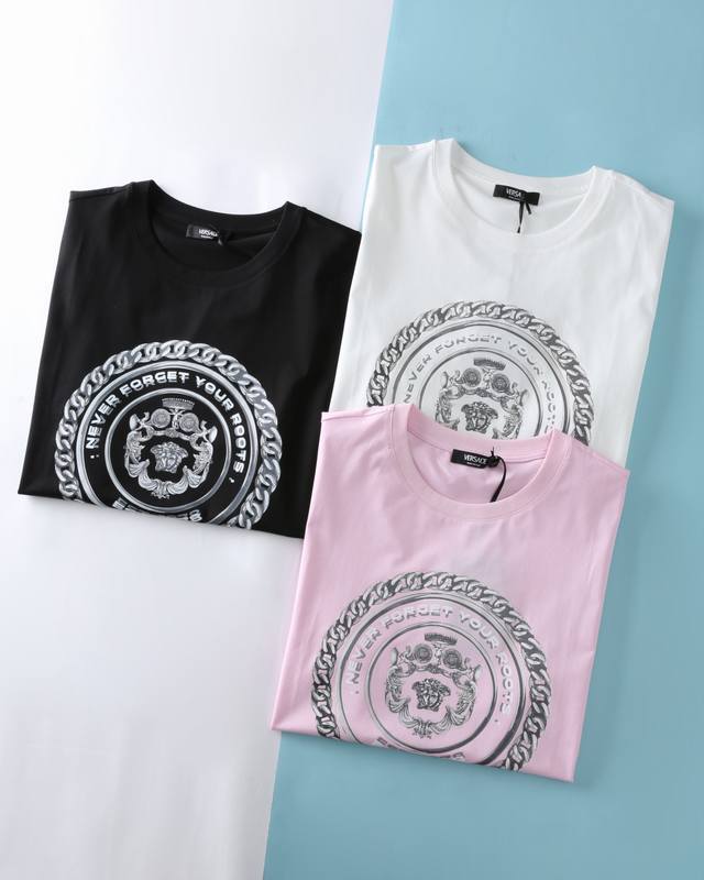 Ver*思者 25Ss春夏新款高支丝光棉圆领短Tee 男士经典Medusa印花图案时尚休闲短袖T恤衫 贸易公司渠道稀出 同步Gw发售 该单品延续了品牌一贯的风格