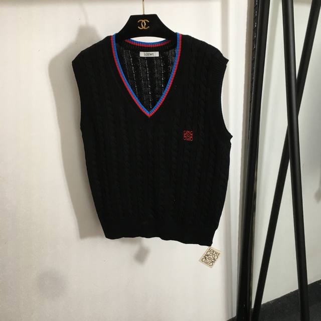 款号20252961 Loew*新款 胸前Logo刺绣麻花条V领针织马甲背心 灰色 黑色 Sml S码 胸围90 长53