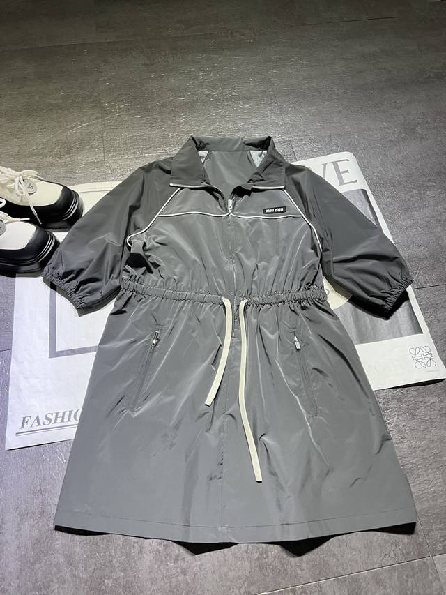 原版开发 新品 Miu Mi**缪缪女士丝质混纺迷你裙出货 高端版本 对版开发 p身超好看 人手必备款 现货Sml