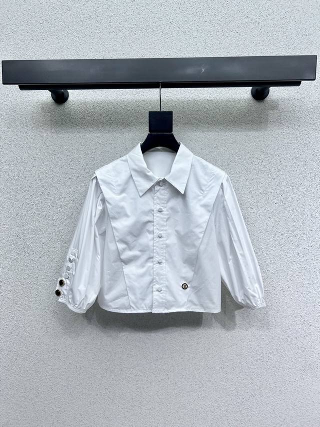 l家短款衬衣 低调又时髦 版型百搭不挑人 都可驾驭 百搭又帅气 高品质 尺码Sml