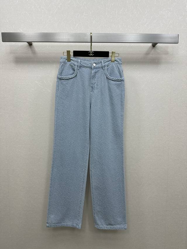 25Ss Chane *新款牛仔裤 定制五金配件 面料柔软 穿着舒适无束缚感 复古满满的慵懒风 直筒版型 显高显瘦巨好穿 宽松裁剪 轻松塑造超长腿型 Sml.