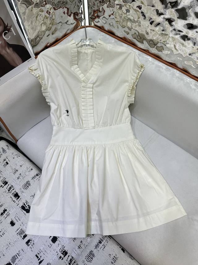 dior*2025夏季新款 V领荷叶边袖衬衫连衣裙 腰部小蜜蜂刺绣 法式气质减龄款 极致独特设计 单色 Sml