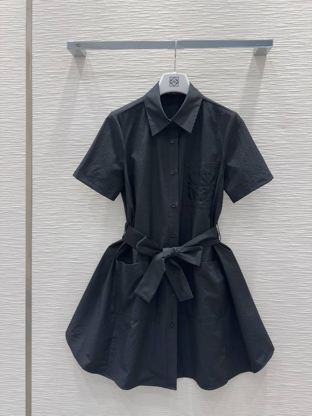 17711# loew*新品现货 宽松文艺腰带连衣裙 定制Yb进口斜纹稠材质 质感舒适细腻 短袖连衣裙版型 裁剪利落修身 腰身微A版型起到遮肉包容效果 搭配胸前