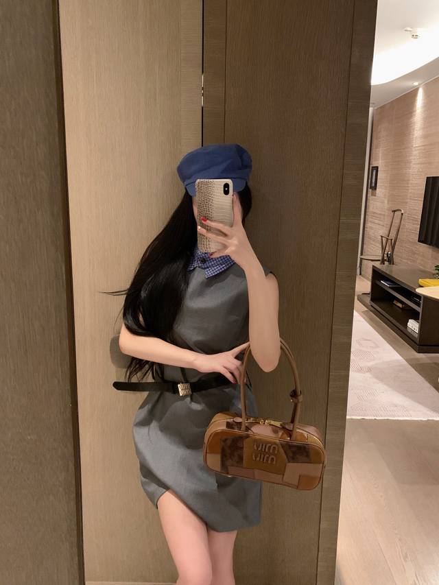 新款现货款号1161 模特实拍图片已保护 缪家连衣裙 领子可以拆卸 配送腰带 尺寸Sml 元