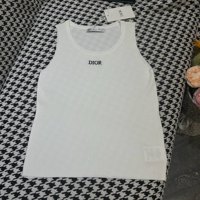 针织背心拿货 d家25春夏新款圆领Logo刺绣针织背心 颜色:2色 码数:Sml