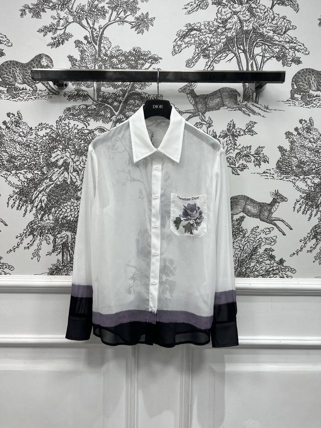 D家 25春夏新款 芙蓉花印花撞色真丝衬衫 小翻领落肩宽松版型 上身百搭不挑人 随性又很优雅气质 也能当衬衫外套穿 一色三码 Sml