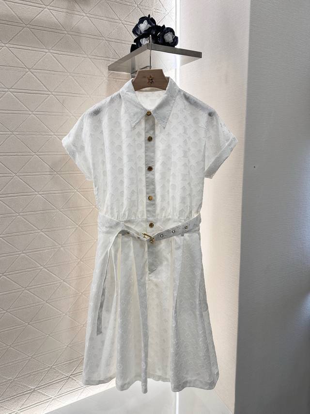 Louis Vuitto*2025新品上架 提花腰带连衣裙 定制Yb进口提花全棉材质 质感舒适细腻 阔袖腰带连衣裙版型 裁剪利落修身 袖口翻折修饰手臂线条 腰身