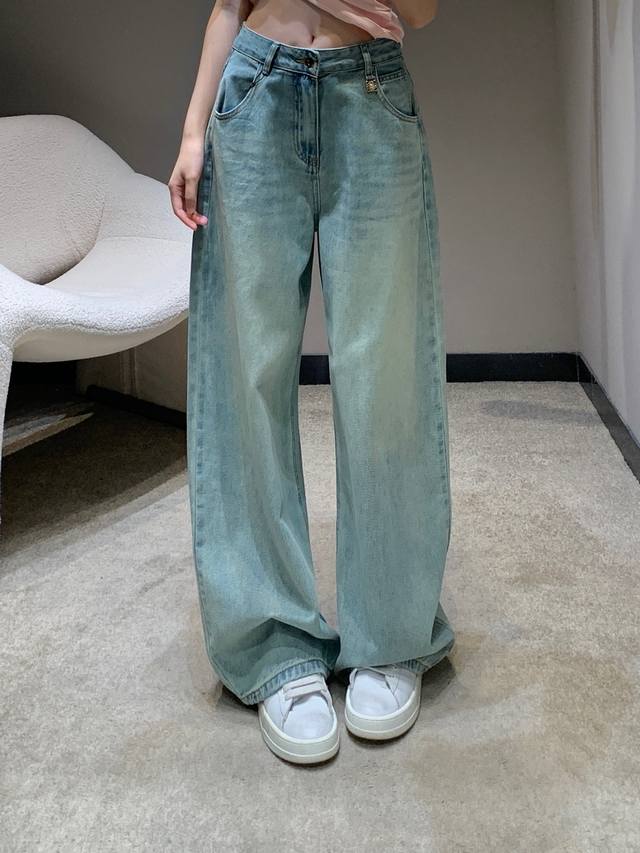Loew* 25Ss春夏新款 后袋彩色刺绣字母弯刀牛仔裤丨独家高版出品 进口全棉牛仔材质 水洗柔软舒适 色系超级好看 工艺处理精细完美 后字母刺绣装饰上身超级显