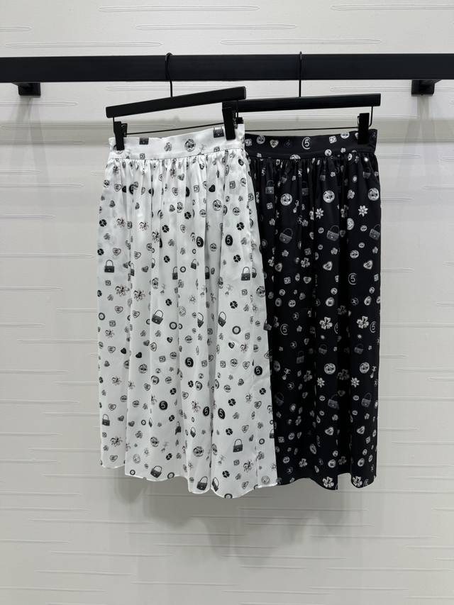 上新原单高端品质 Chane* 2025春夏最新系列 高腰印花半身裙 定制进口材质 质感光泽 垂顺有型 高腰半裙剪裁 通体山茶花菱格包等经典元素字母双C徽标图案
