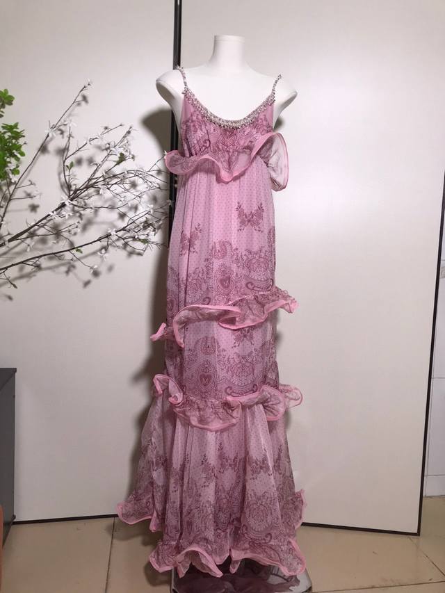 Zimmer*Man 滋墨曼 重磅推出 珍珠细肩带露背度假甜美不规则裙摆蓬蓬蛋糕裙公主吊带连衣裙 Smlxl