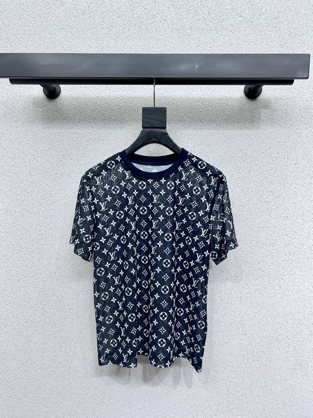 l家老花网纱短袖上衣 经典款 质感细腻软糯 经典减龄单品 设计时髦版型不挑人上身巨显瘦 白富美必收的完美单品 质感超赞完美做工品质 高品质 尺码Sml