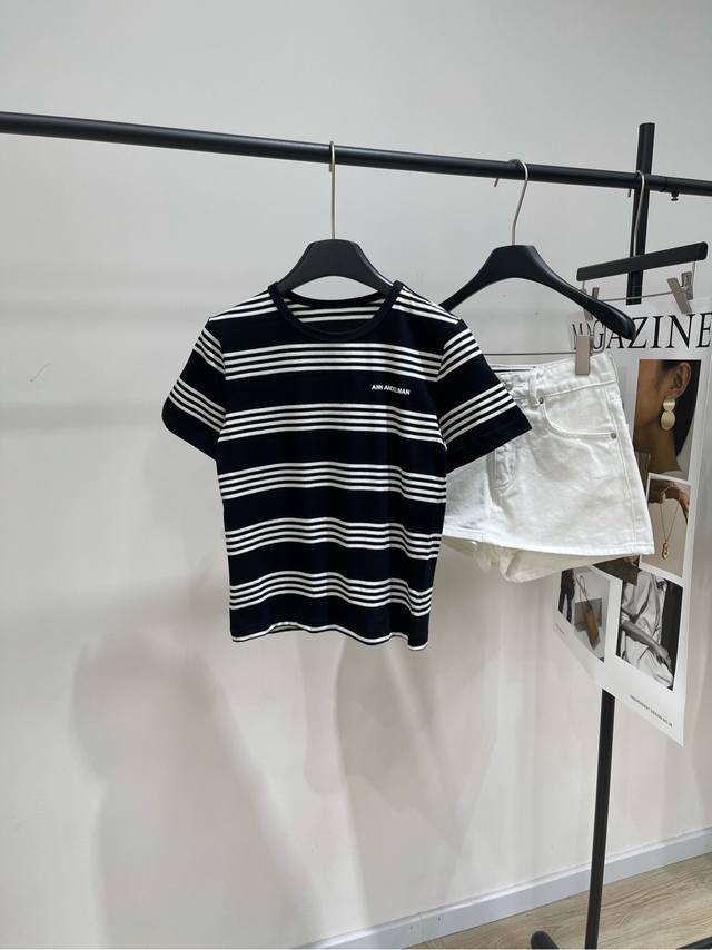 Ann黑白条纹字母短袖T 面料 精纺弹力针织棉 颜色 黑白条纹 25Ss 黑白间纹徽标短袖T恤 明星私服袁姗姗 张俪 周洁琼 孟子义同款 黑色条纹短袖T恤 白条