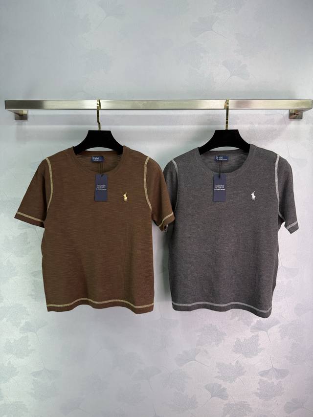 拉夫Ralph Lauren*2025新品上架 明线针织上衣 定制Yb进口丝麻纱线织造 柔软舒适 透气满分 圆领针织短袖上衣剪裁 轻薄养肤 若隐若现上身吸睛满分