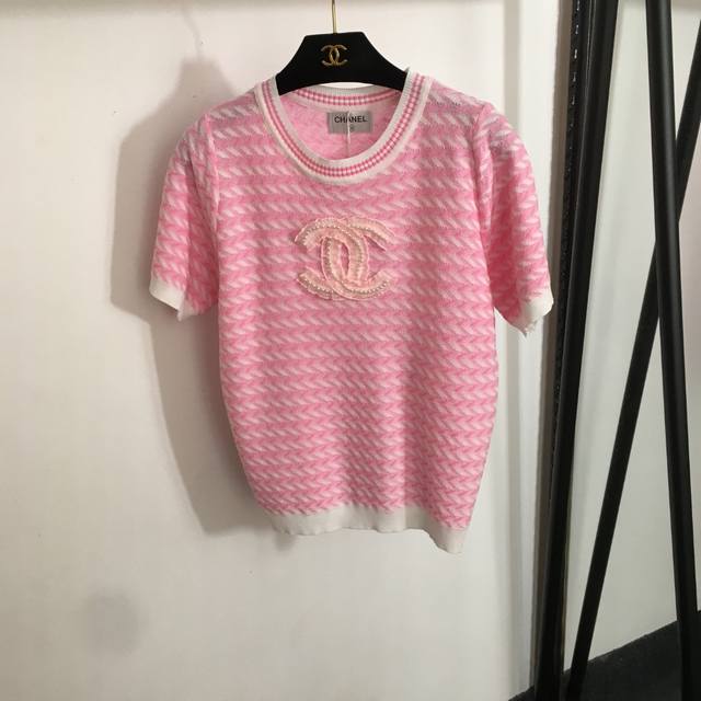 款号20253184 Chane*新款 珍珠Logo套头短袖针织衫 粉红色 黄色 浅蓝色 均码 胸围88 袖长23 衣长57