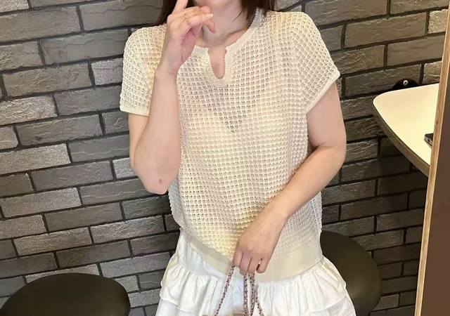 春夏新款薄款网格镂空设计天丝针织短袖 v领性感针织衫上衣