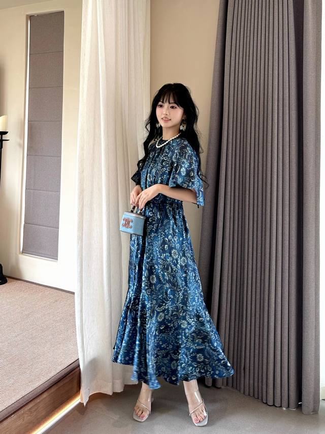 Aum风 真丝香云纱桑波缎青花瓷系列 荷叶袖大摆裙 系上腰绳更加精致 美美青花瓷 Smlxl