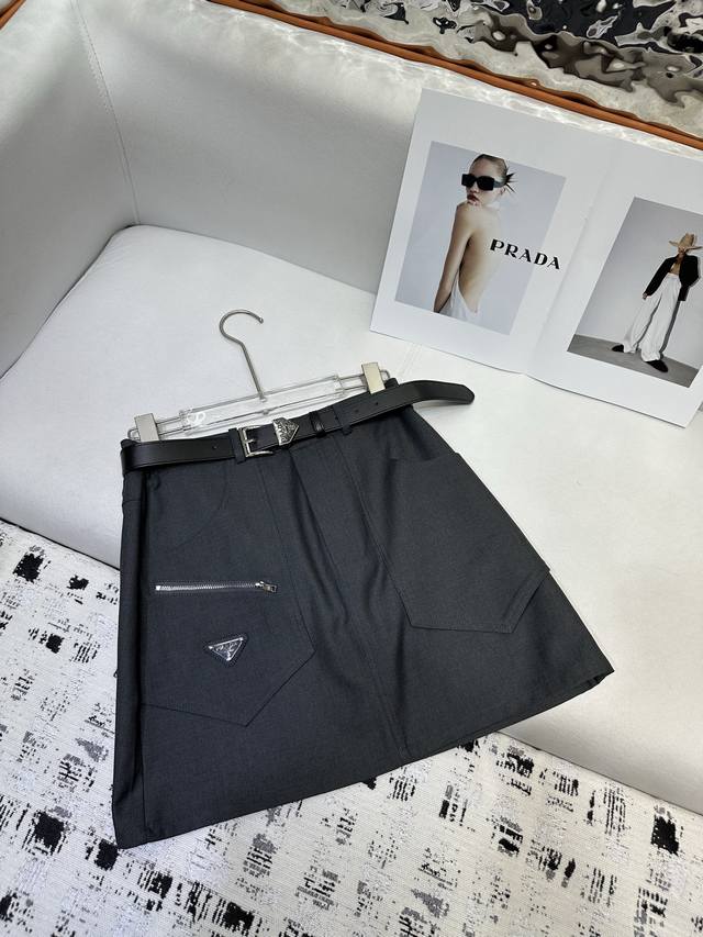 prad 25年春夏新款半裙 双口袋设计 三角牌Logo标志性 搭配腰带 黑色灰色 Sml