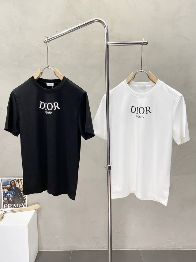 Dior迪奥独家专供新款原单男士休闲短袖 高端定制 高端版本 时尚百搭爆款进口面料 手感超柔软细腻 穿着亲肤舒适 高端精品 代工厂p精细做工 上身非常赞 男士必