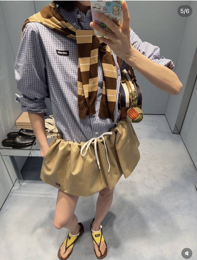 Miumi* 25Ss春夏新款 知识分子风花苞蓬蓬超短半裙 原版开发 高版出品 定制进口衬衫面料挺阔有型 双层工艺三角内裤设计 抽绳松紧腰版型上身绝绝子 复古风