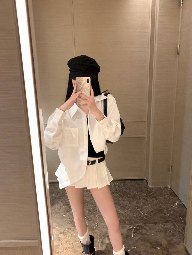 牙签绣口袋衬衣 我宣布这件白讨衫是我心中的白月光 滑溜溜冰冰凉凉的 舒适防晒并存