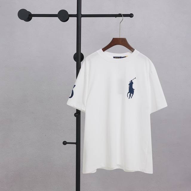 拉夫劳伦八色 大标 刺绣圆领短袖 码数 S M L Xl 颜色 白色 p价 夏日型格必备 拉夫劳伦圆领短袖 经典与质感的完美融合 低调奢华以标志性简约设计诠释美