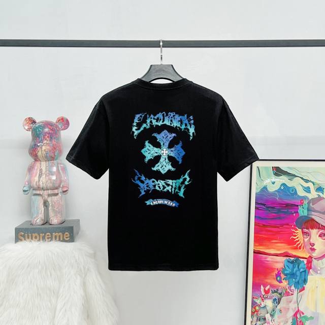 款号;K01 原版原标 潮酷克罗心马蹄花黑白色短袖T恤进口胶桨印花立体效果极佳 面料采用高克重250克 正确板形 黑白两色S-Xl