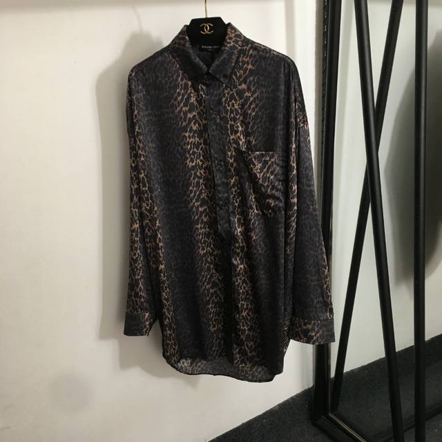 款号20253260 Balenciag*新款 豹纹印花 气质长袖休闲衬衣 咖色 Sml S码 肩宽63 胸围,140 袖长54 衣长84-89