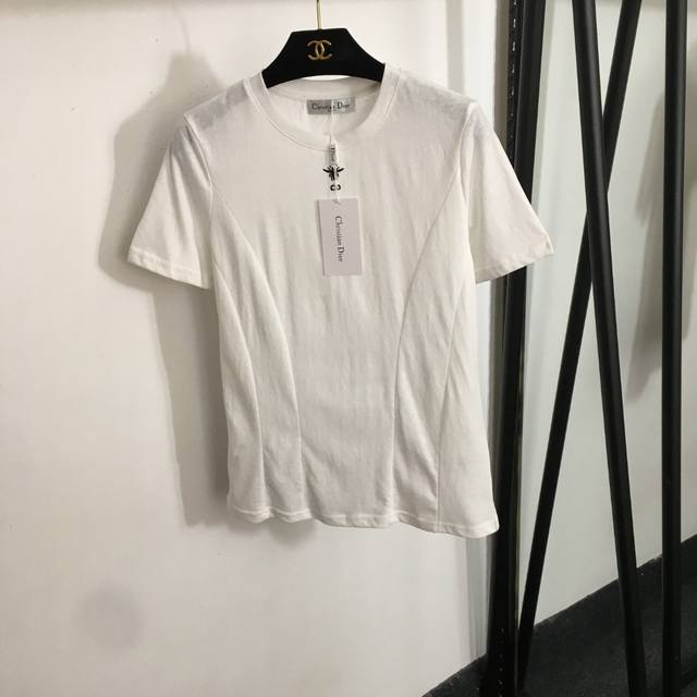 款号20253223 Dio*新款 Cd小蜜蜂刺绣 修身剪裁设计透气吸汗纯棉短袖T恤 白色 黑色 Sml M码 肩宽36 胸围86 袖长21 衣长61