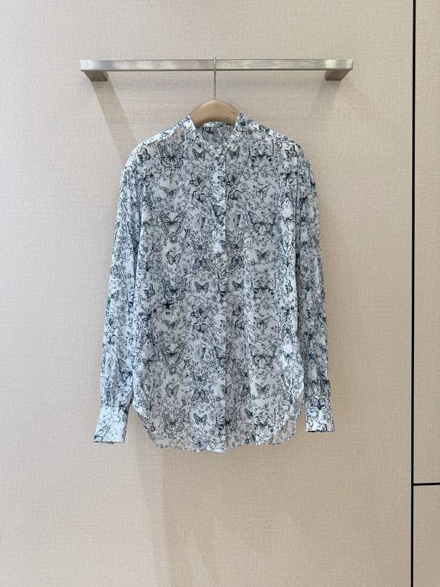 D家25Cruise新品 时尚单品 纯棉材质小立领衬衣 蝴蝶花卉印花优雅大气 字母小蜜蜂刺绣点缀前胸贝母纽扣开合设计 蝙蝠袖袖 袖口钮扣收袖 气质干练简约时尚