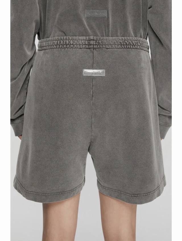 最高版本Acne Studios Ac炒砂磨毛 透明小标 麂皮质感 重工水洗做旧Cleanfit 纯棉情侣款 抽绳短裤 专柜同步在售 全网最高版本 原版样衣开发