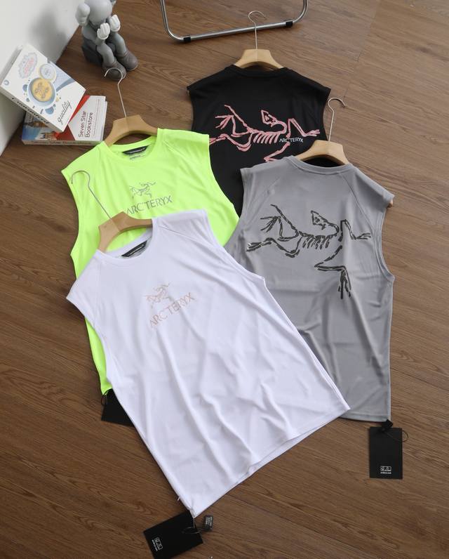 新款上新 运动背心 品牌：始祖鸟 Arcteryx 尺码：M-L-Xl-Xxl-Xxxl 颜色：黑色-白色-绿色-灰色 类型：男士户外速干运动背心 材质：运动速
