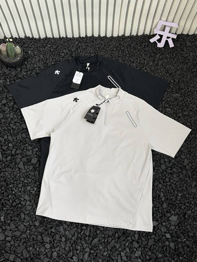 迪桑特 Descente 25Ss夏季新品户外休闲立领拉链无痕短袖T恤 如今热销的顶级流量款！高品质客订面料，面料光滑，冰冰凉凉正适夏季穿搭，袖口下摆无痕压胶工