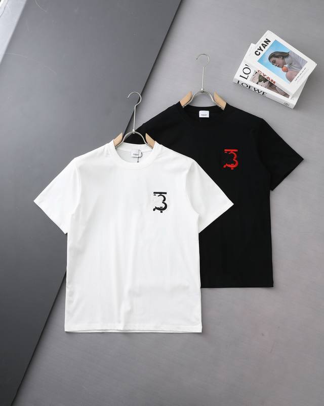 高品质 Burberry 巴宝莉战马Tb刺绣新款T桖！ 25Ss春夏新品，B家战马标识性刺绣Tb字母，采用百灵达万针刺绣，饱满有型，最新配色！ 采用32支260