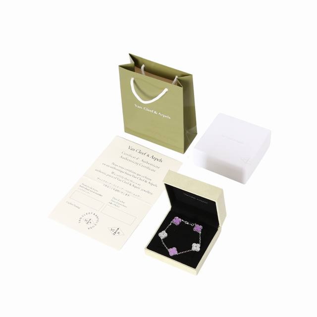 Van Cleef & Arpels梵克雅宝 Alhambra四叶幸运系列 紫罗兰！迪拜限定紫罗兰五花四叶草设计寓意：四叶草四片叶子分别代表爱、健康、荣誉与富裕