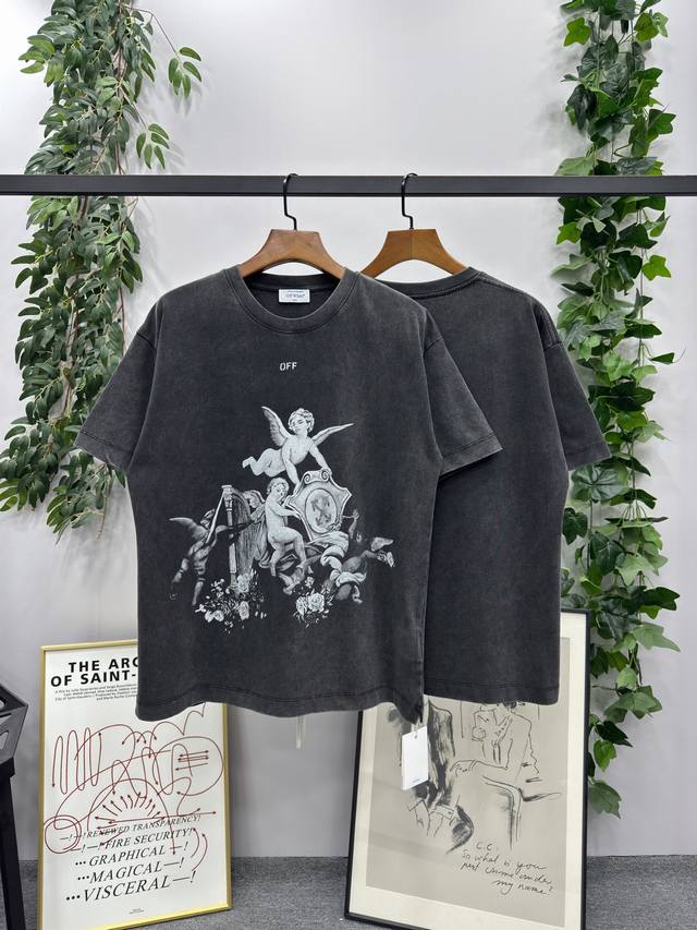 现货： # 25Ss春夏新款 品牌：Off-White 小天使款短袖T恤！ 颜色：做旧黑 尺码：S-M-L-Xl 男女同款 面料：采用定制260克32织纯棉双纱