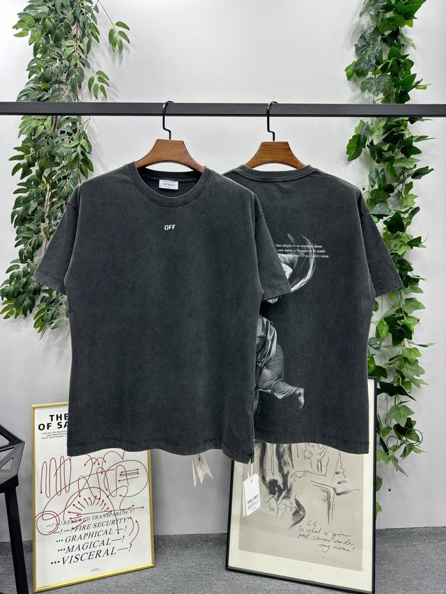 现货： # 春夏新款 品牌：Off-White 天使与圣马俢款短袖T恤！ 颜色：做旧黑 尺码：S-M-L-Xl 男女同款 面料：采用定制260克32织纯棉双纱面