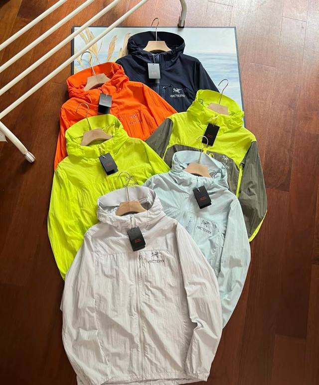 降价福利 供 。 #Arcteryx 始祖鸟Squamish Hoody情侣户外防晒透气速干功能性连帽皮肤衣 一眼沦陷始祖鸟皮肤衣薄如蝉翼太好看了！ Squam