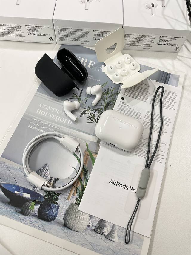 2025最新款，放心推，货稳长期有货不下架！苹果Airpods Pro2 无线蓝牙耳机，送官方挂绳和硅胶保护套！2025年刚来的外贸订单尾巴，真的还热乎着呢，给