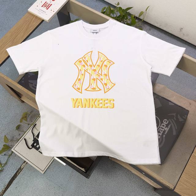 特价 白蓝：M2 L4 Xl2 Xxl2 白橙：L3 Xl2 Xxl1 款号：Jw6003 高版本 2025新款Mlb洋基队Ny几何老花图案Logo字母印花休闲