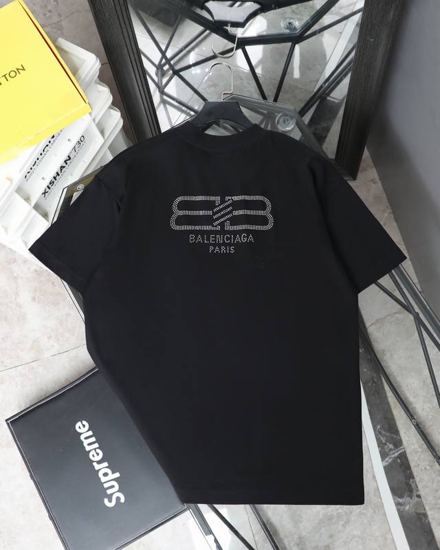 顶级版本 巴黎世家#25Ss水洗烫钻磨破短袖# Balenciga巴黎世家# 巴黎专用双纱*260G高克重1比1双纱罗纹 Os落肩宽松版型 男女同款！！ 码数：