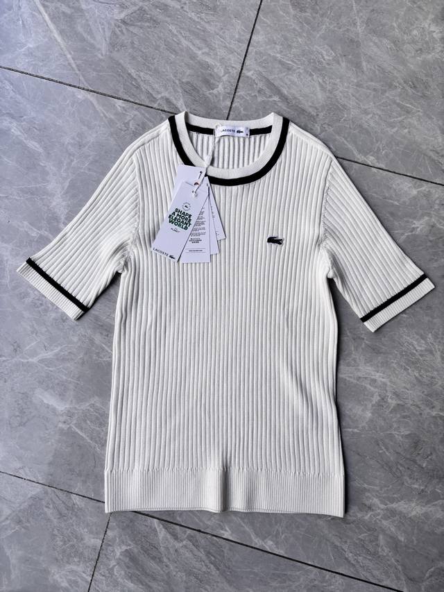 法国鳄鱼 Lacoste 25Ss年官网同步新款女士针织圆领短袖 低调简约，款式简洁大方，不挑人，街头风格，气质款，任何风格都可以轻松驾驭 进口重工水洗工艺，手