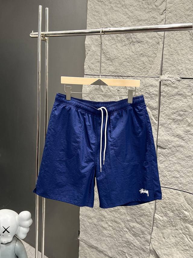 纯原臻品 原厂跟单 Stussy斯图西 25Ss新款 纯色字母印花松紧腰沙滩短裤运动休闲短裤 尺码 S M L Xl 腰围 40 42 44 46 臀围 58