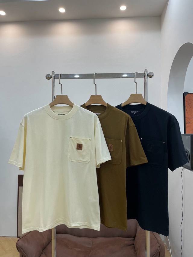 Carhartt Wip卡哈特标签口袋皮标短袖 Carhartt Wip Fw25 S Eldon Pocket T-Shirt宽松方形标签皮标口袋短袖！ 经典