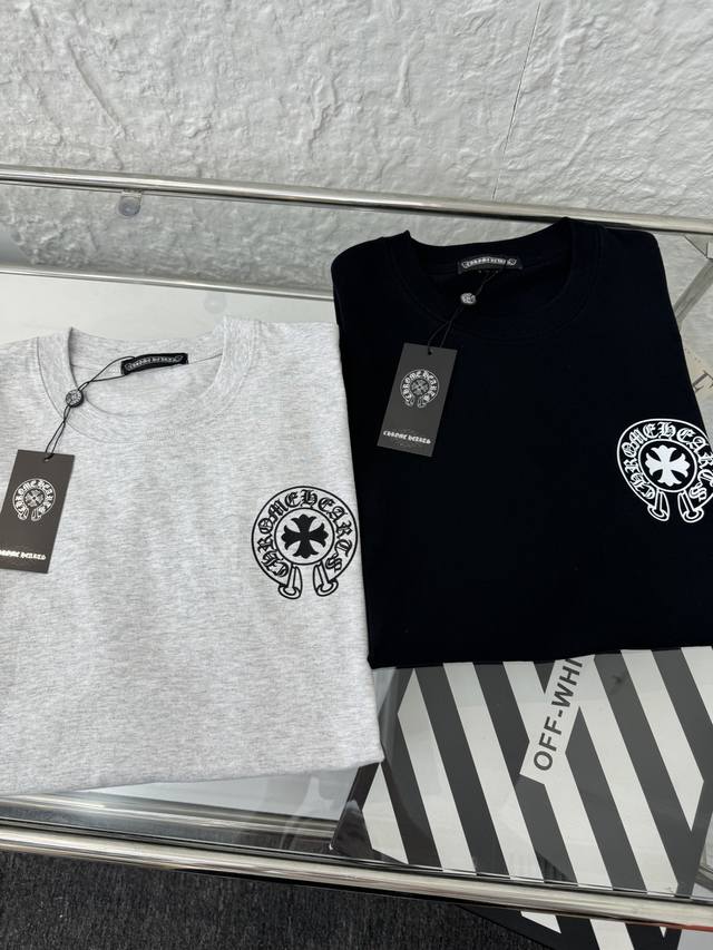 Chrome Hearts 克罗心 新款后背梵文字母印花男女情侣圆领短袖T恤 小红书热门爆款，明星网红同款穿搭，男女日常通勤穿搭必备单品！ 高品质260克高克重