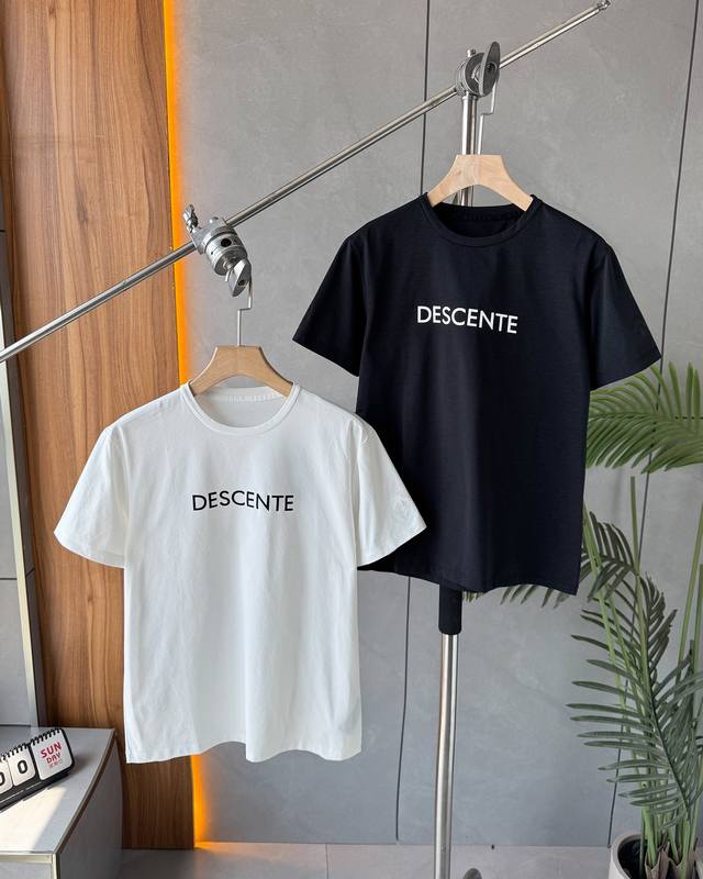 Descente 迪桑特Essential系列男士短袖T恤夏季新品 运动短袖T恤版型合身，提供关节活动自由度，令穿着更轻松惬意适用场景跑步、运动等，基础百搭。牛