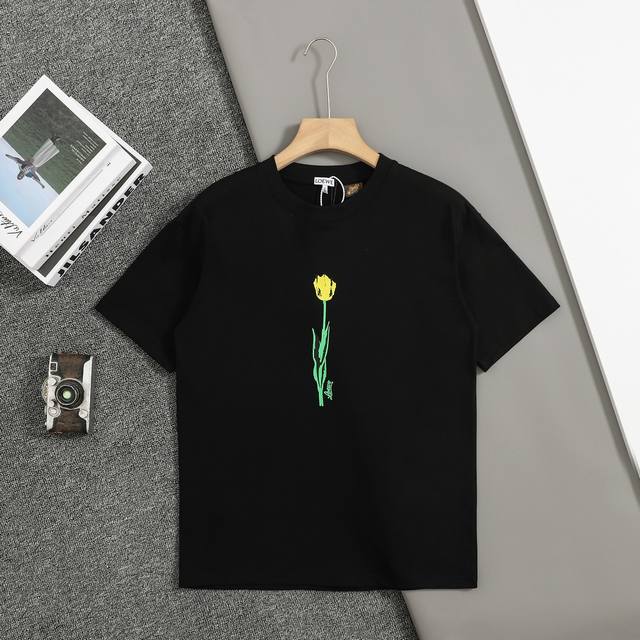 顶级复刻版本 罗意威 Loewe 25Ss早春新款 黄玫瑰印花短袖 轻奢主义 男女日常通勤穿搭必备单品 正确版本 欢迎对比 详细特征 320克 % 纯棉双纱汗布