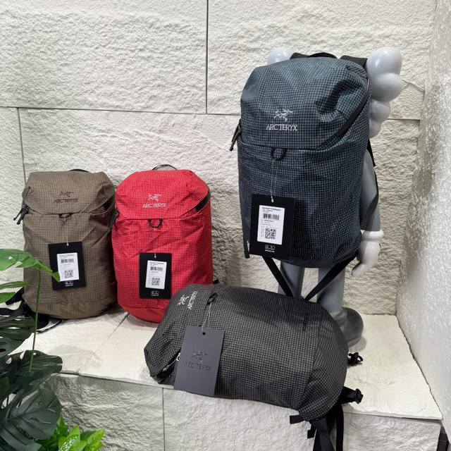 Arc'teryx 始祖鸟双肩包 15L书包 ！轻薄便携！休闲旅游！最好用的双肩包！ 简约、便捷和耐磨，功能性日常背包、攀岩背包禽专有的Hadronm Lcp