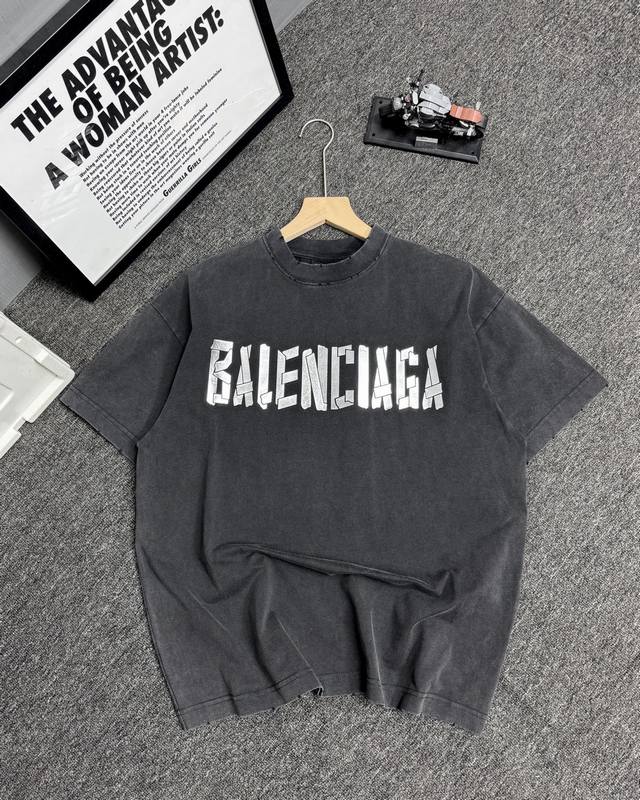 顶级版本 Balenciaga巴黎世家巴黎世家25新春首发最新款短袖T恤 巴黎专用260G面料 重工水洗 做旧磨破效果 精致车线 做工精细 颜色：水洗黑 尺码：