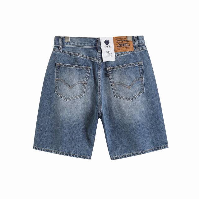 Levi‘S 商场同款 李维斯日本制24夏季新款男士赤耳边牛仔短裤 日产水洗一直都很棒，这款还是重水洗类型，502牛仔裤由标准直筒改良，在大腿处留出更多活动空间